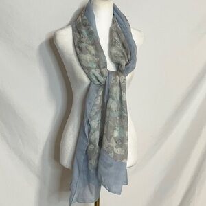 Simply Vera Vera Wang Blue and Cream Floral Scarf or Wrap
